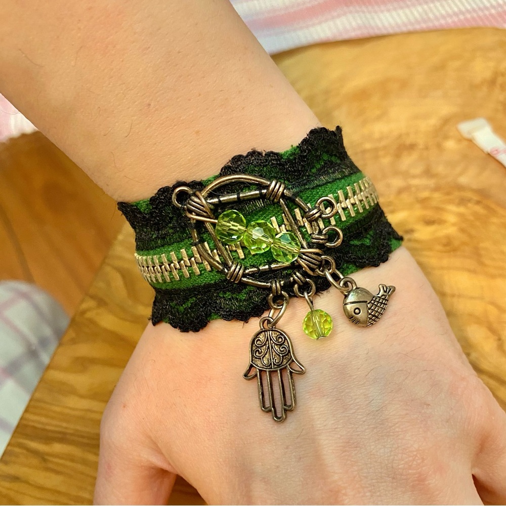 Boho Green Lace Hamsa Charm Bracelet